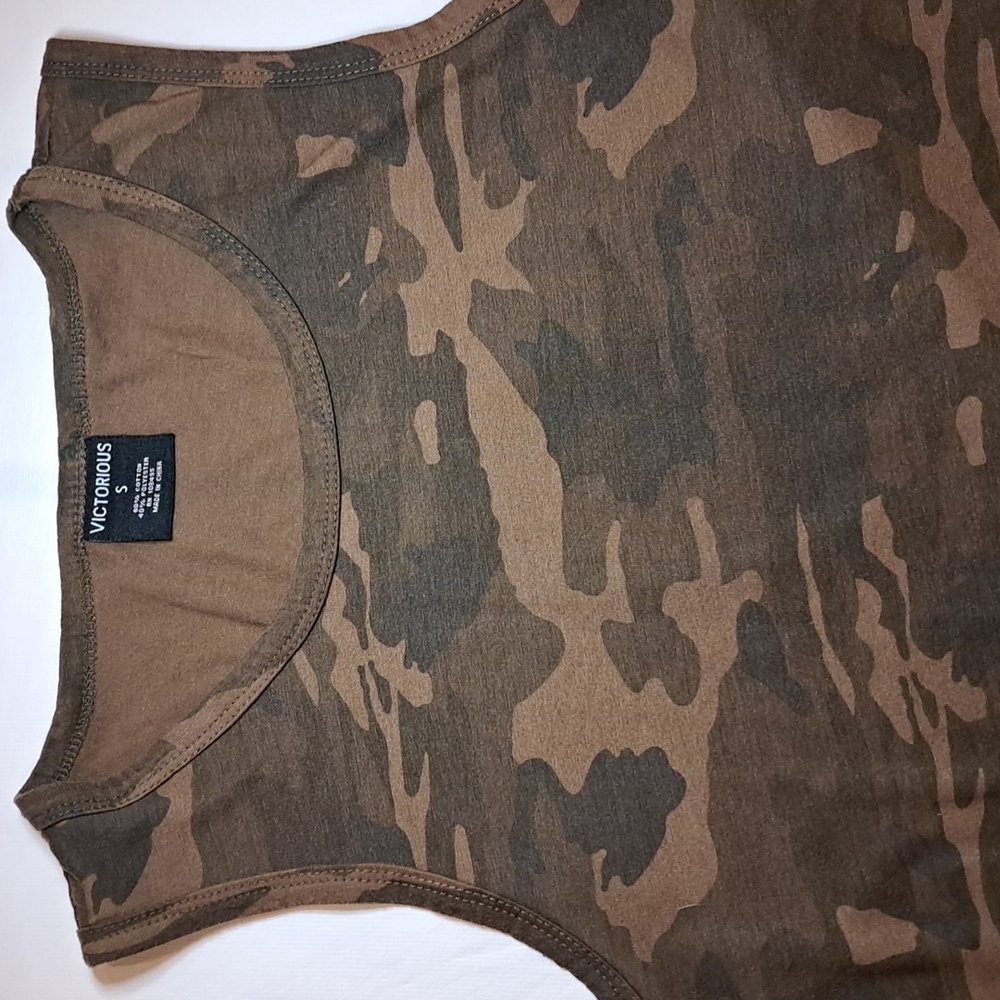 Victorious, Size Small, Brown/Tan Camo, Tank Top